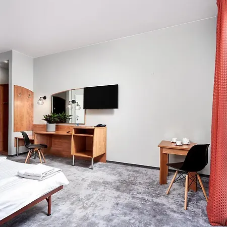 Anton By Dns 3* Pruszków