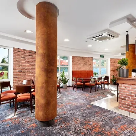 Anton By Dns Pruszków