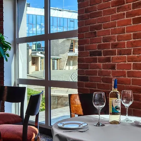 Anton By Dns Bed & Breakfast Pruszków