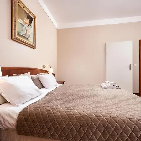 Anton By Dns Bed & Breakfast 3*