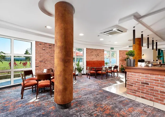 Anton By Dns Pruszków