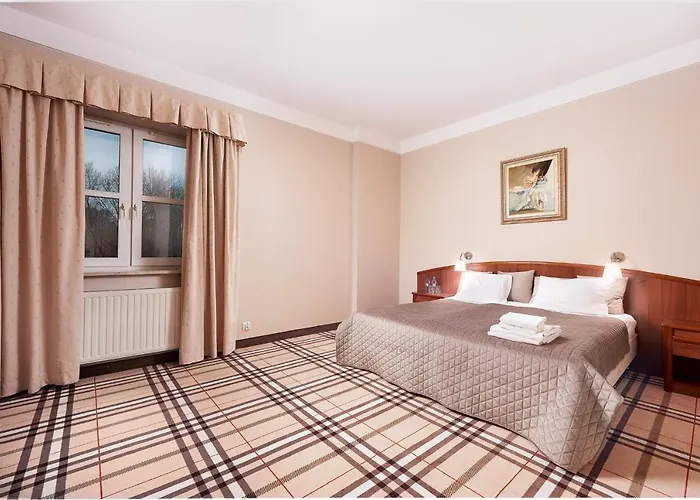 Anton By Dns Bed & Breakfast Pruszków